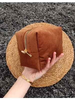 Kadife Kumaş Orta Boy Makyaj Çantası, Dikey ve Geniş Tasarım