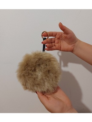 Yumuşak Peluş Makyaj Çantası, Şık ve Pratik Taşımaya Uygun Bej Renk Seçeneği