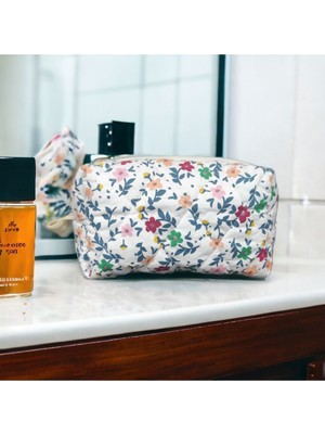 Renkli Büyük Seyahat ve Makyaj Çantası, Modern Tasarım, Pratik ve Şık