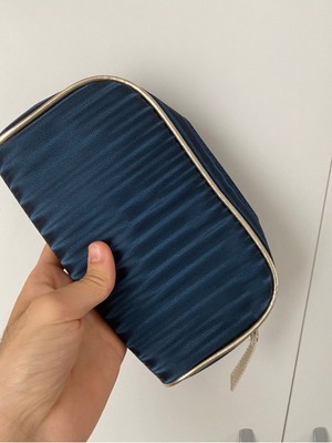 Yumuşak ve Hafif Dokulu Çanta, Lacivert, Şık ve Kullanışlı Tasarım