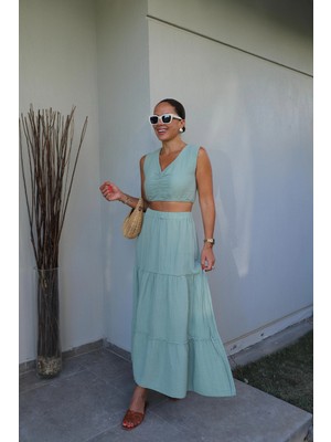 Soft Haki Göğüs Büzgü Detay Crop Etek