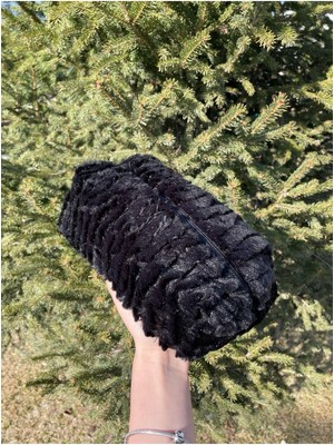 Siyah Simli Peluş Şık Makyaj Çantası, Zarif ve Kullanışlı Tasarım