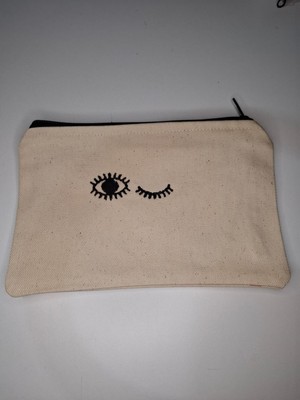 Şık Bej Makyaj Çantası, Pratik ve Hafif Tasarım