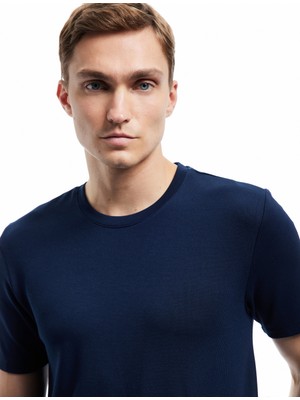 Koton Kısa Kollu Bisiklet Yaka Basic Slim Fit Tişört