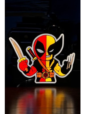 Çok Renkli Deadpool ve Wolverine Tasarımlı Rüya Işığı