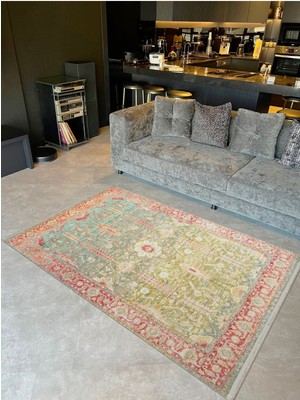 Barcelona Koleksiyonu Yeşil ve Mavi Tonlar Eskitme Çiçek Motifleri Desenli Vintage Dekoratif Halı 53