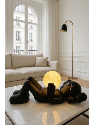 Modern Ay Şekilli Masa Lambası, LED Aydınlatma, Kablolu ve Şık Tasarım