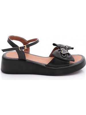 Dgn 7003 Kadin Fiyonk Detayli Sandalet