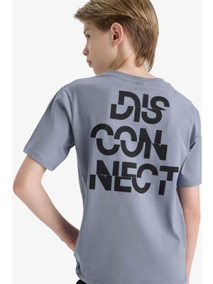 DeFacto Erkek Çocuk Bisiklet Yaka Sırt Baskılı Kısa Kollu Tişört F3769A825AU