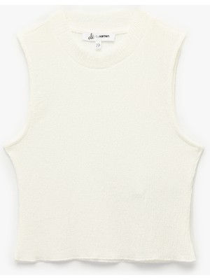 Koton Bisiklet Yaka Kolsuz Basic Crop Bluz