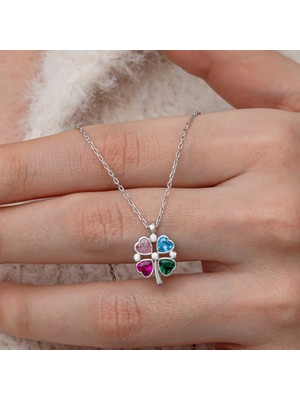 Stillove Gümüş Renkli Taşlı Kalp Figürlü Yonca Kolye