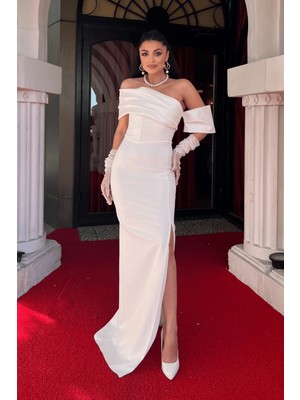 Atlas Organze Kumaş Kayık Yaka Abiye Elbise - Beyaz