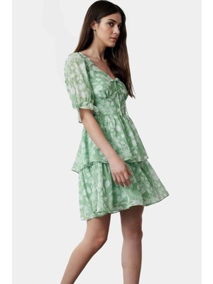 Astarlı Gipeli Mini Elbise Yazlık Çiçekli Dokuma Kumaş Kaliteli Işçilik Özenle Seçilmiş