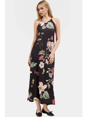 Halter Yaka Maxi Elbise Örme Kumaş Çiçekli Desen Rahat Kalıp Konforlu Kesim ve Şık