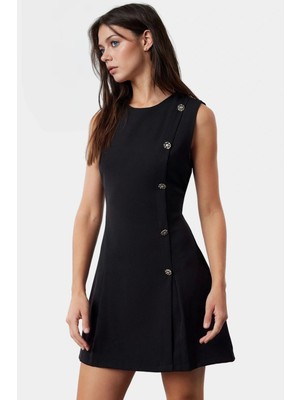 Kısa Mini Elbise Bisiklet Yaka A Line Kesim Dokuma Polyester Kumaş Zarifane Tasarım Rahat ve Şık