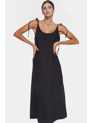 Askılı Midi Elbise Nefes Alan Polyester Kumaş Şık Shift Kesim Günlük Tarz Profesyonel Görünüm