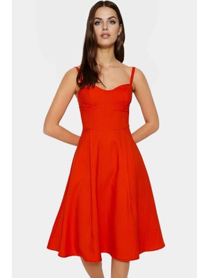 Belden Açılan Skater Midi Elbise %pamuk Yazlık Günlük Kullanım Premium Kalite