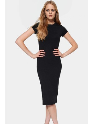 Rahat Pamuklu Bodycon Midi Elbise Örme Kumaş Bisiklet Yaka Yazlık Premium Kalite Özenle Seçilmiş