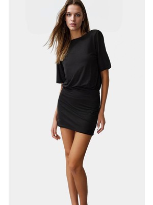 Pamuklu Elastanlı Mini Elbise Kısa Kollu Bodycon Kesim Uzun Ömürlü Dayanıklı Malzeme