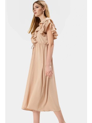 Rahat ve Şık Elbise Midi Boy A Kesim Volanlı Kol Kaliteli Işçilik Profesyonel Görünüm