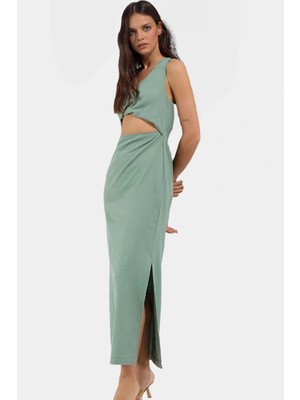 Rahat Yazlık Dokuma Elbise A Kesim Cut Out Detaylı Bisiklet Yaka Profesyonel Görünüm Modern Stil