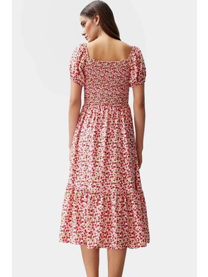 Nefes Alan Viskoz Kumaştan Desenli Midi Elbise Konforlu Kesim Premium Kalite Özel Tasarım