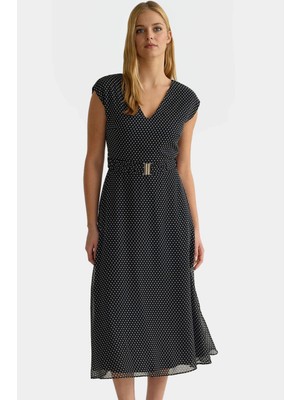 Yazlık A Kesim Şifon Elbise Puantiyeli Desen Kemer Detayı Polyester Kumaş Profesyonel Görünüm