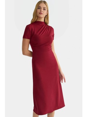 Nefes Alan Polyester Karışımlı Midi Elbise A Line Kesim Dokuma Kumaş Kemersiz Trend Tasarım