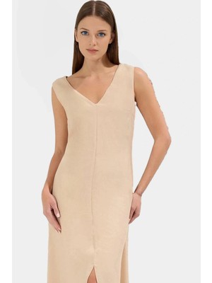 Yazlık Kadın Midi Elbisesi V Yaka Düz Kesim Polyester Şık ve Rahat Konforlu Yüksek Kalite