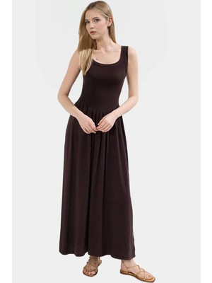 Rahatlığıyla Büyüleyecek Havuz Yaka Midi Triko Elbise 49% Viskoz Günlük Kullanım Yüksek Kalite