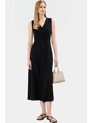 Şık Dokuma Gömlek Elbise Yaz Mevsimi Için Aerobin Kumaştan Konforlu Kesim Özel Tasarım