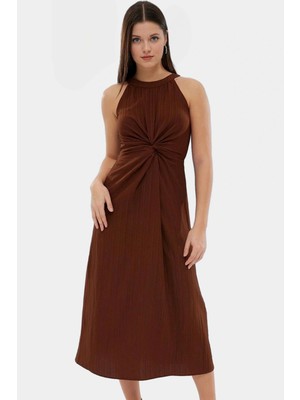 Kadın Maxi Elbise Dokuma Crinkle Kumaş Halter Yaka A Line Günlük Stil Kaliteli Işçilik Mükemmel Uyum