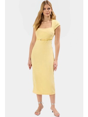 Zarif Kemerli Midi Elbise Dokuma Kumaştan Iş ve Günlük Kullanım Için Mükemmel Uyum Yüksek Kalite