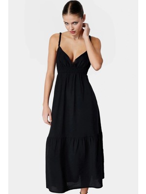 Polyester Modal Kumaştan Kolsuz Skater Elbise Uzun Ömürlü Özel Tasarım Seçkin Malzeme