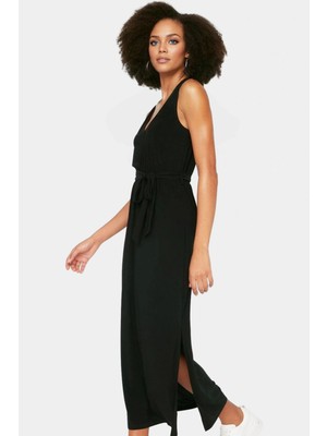 Rahat ve Şık Örme Midi Elbise V Yaka A Line Kuşaklı Özenle Seçilmiş Profesyonel Görünüm