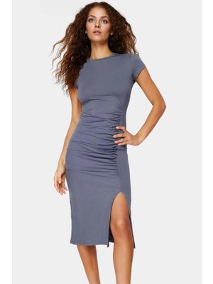 Rahat ve Şık Pamuklu Bodycon Midi Elbise Nefes Alan Kumaş Yazlık Konforlu Kesim