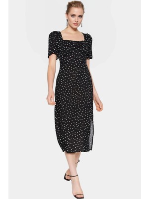 Nefes Alan Viskoz Midi Elbise A Line Kare Yaka Puantiyeli Kısa Kol Özenle Seçilmiş