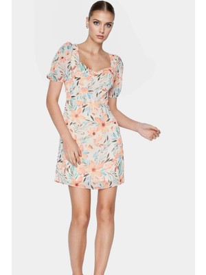 Şifon Mini Elbise Çiçek Desenli A Line Yazlık Kısa Kollu Yüksek Kalite Rahat ve Şık Modern Stil