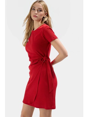 Bağlama Detaylı Örme Mini Elbise Konforlu ve Şık Bir Stil Trend Tasarım Zarifane