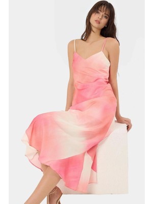 Yazlık Çok Çiçek Desenli Saten Maxi Elbise Rahat A Kesim V Yaka Zarifane Tasarım