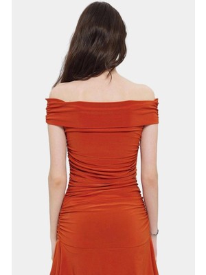 Astarlı Örme Mini Elbise Carmen Yaka Fırfırlı Etek Günlük Şıklık Seçkin Malzeme Dayanıklı