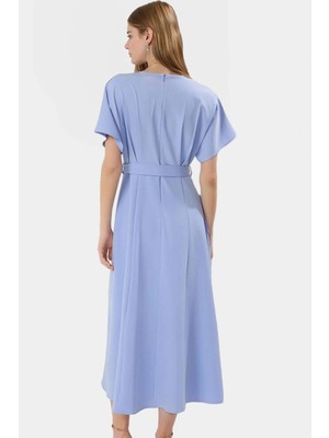 Şık Midi Elbise Finike Dokuma Polyester A Line Kesim Kemer Detaylı Seçkin Malzeme