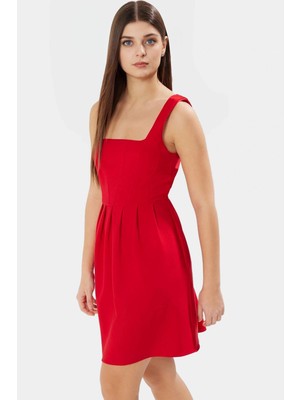 Yazlık Mini Elbise Kare Yaka Skater Kalıp Nefes Alan Finike Dokuma Kumaş Rahat