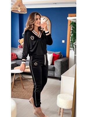 Mall Of Gkc Kadın Uzun Kollu V Yaka Yakası ve Kol Ağzı Şerit Detay Armalı Kadife Takım