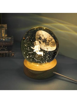 Büro Ev Ofis Hediyesi Için 6cm Uçan Astronot Stil Ahşap Standlı Işıklı Cam Küre