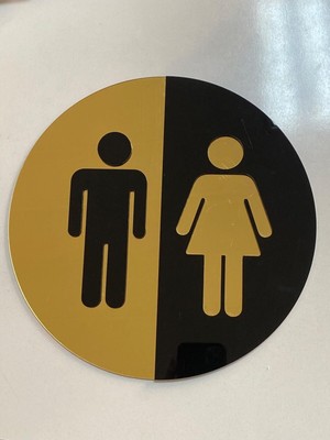 Gold Siyah Kombinasyonlu Bay Wc Pleksi Tabelası – Modern Tuvalet Yönlendirme