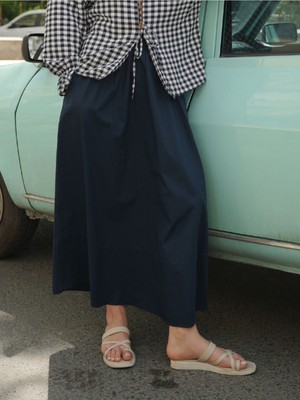 Kadın Lacivert Cepli Uzun Yazlık Tesettür Poplin Kloş Etek