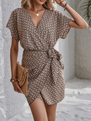 Mall Of Gkc Kadın Kısa Yarasa Kollu Önden Kruvaze Yaka Detaylı Önden Bağlamalı Desenli Süprem Elbise