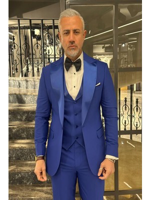 Sivri Yaka Yelekli Damatlık Takım Elbise