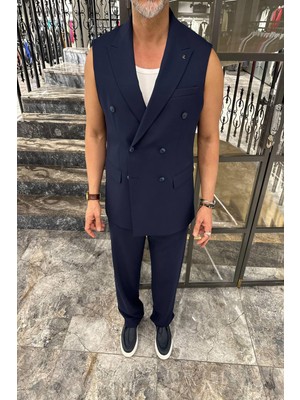 Kolsuz Takım Elbise